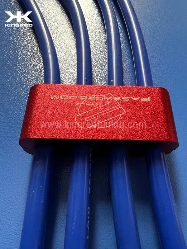 Cables azul con separador rojo